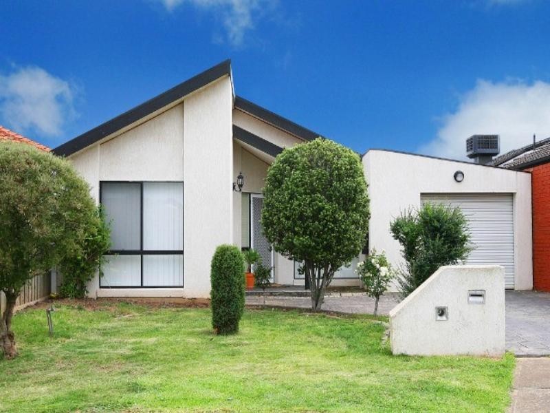 7 Wallace Street, Delahey VIC 3037