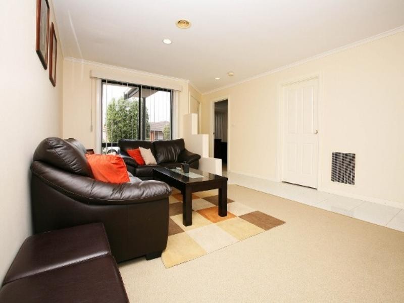 7 Wallace Street, Delahey VIC 3037