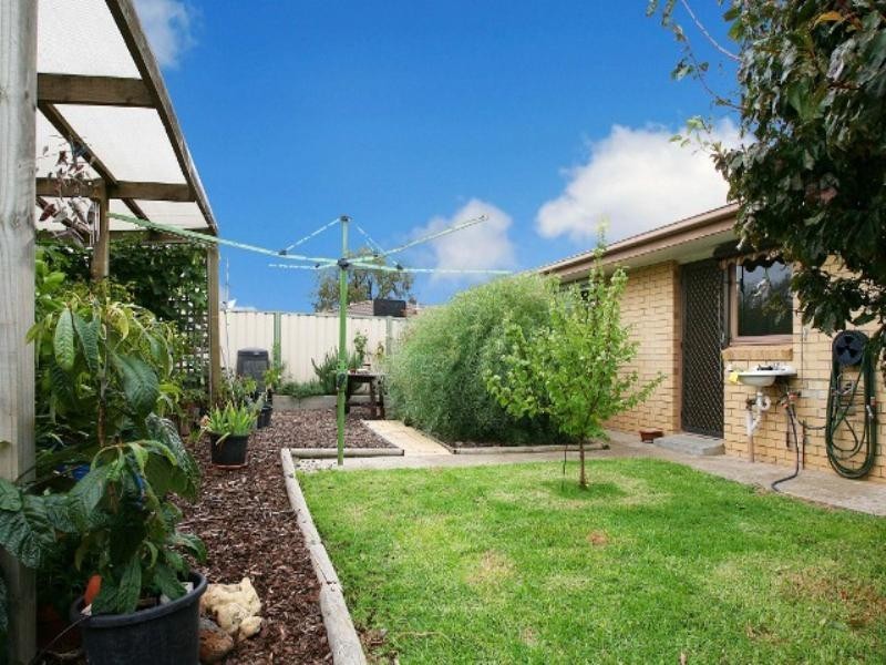 29 Kurung Drive, Kings Park VIC 3021