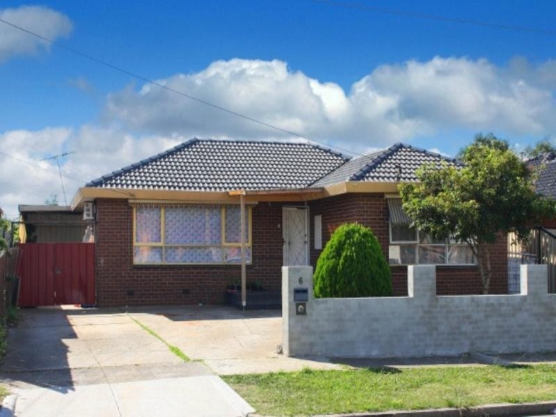 6 Dover Street, Albanvale VIC 3021