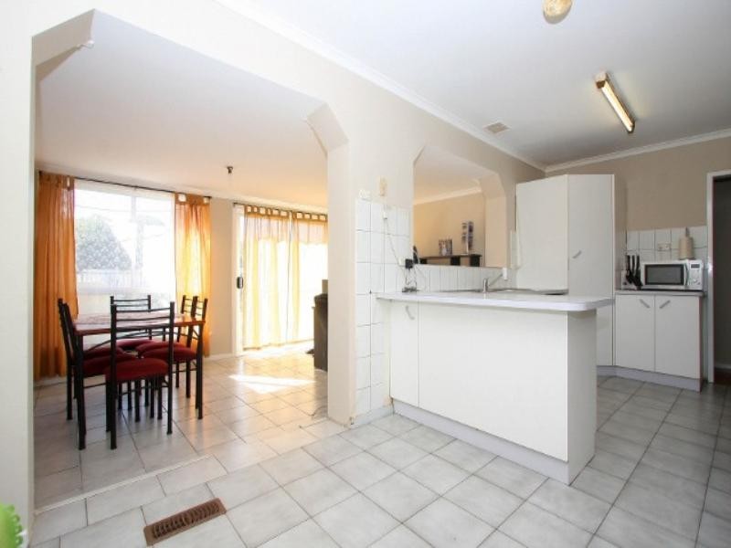 6 Dover Street, Albanvale VIC 3021