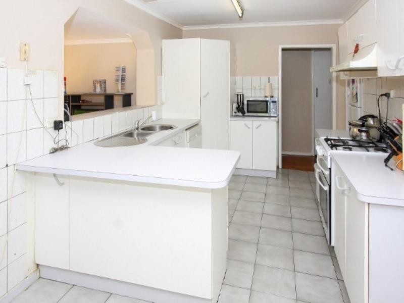 6 Dover Street, Albanvale VIC 3021