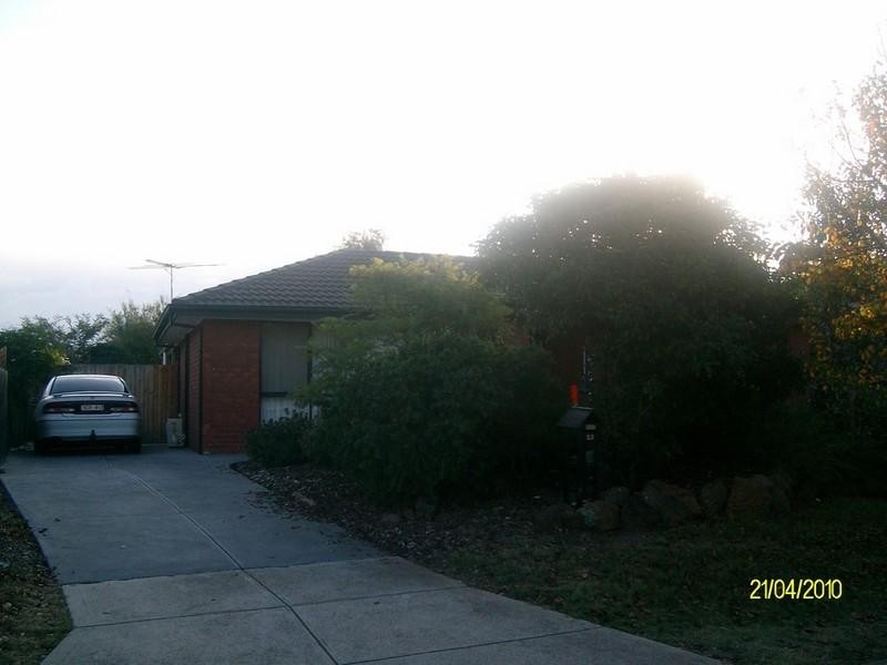 23 Sainsbury Avenue, Hillside VIC 3037