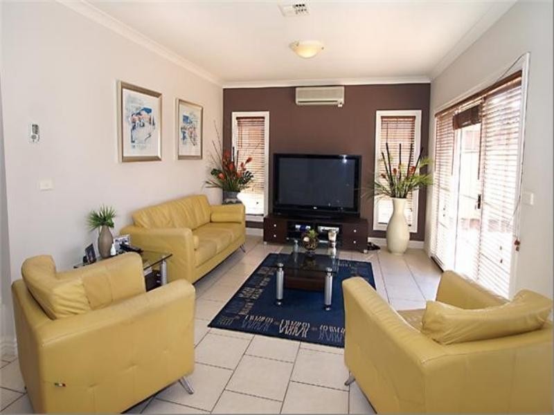 20 Highwood Drive, Hillside VIC 3037