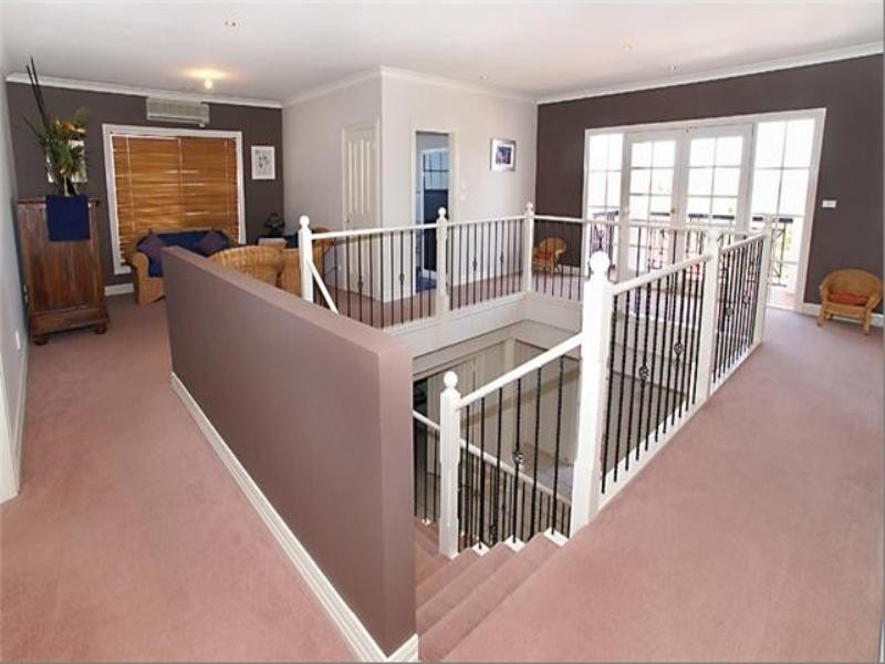 20 Highwood Drive, Hillside VIC 3037