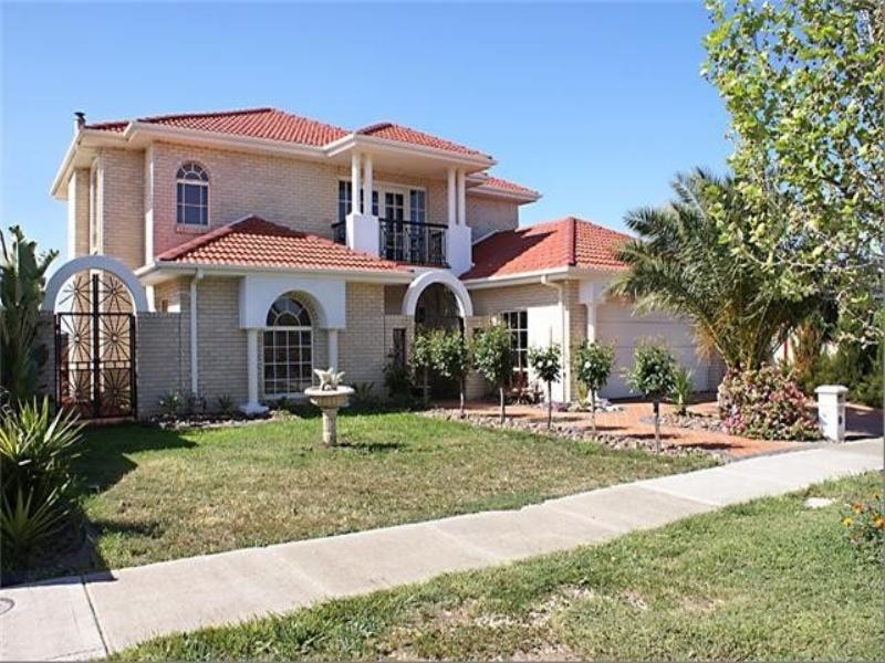 20 Highwood Drive, Hillside VIC 3037