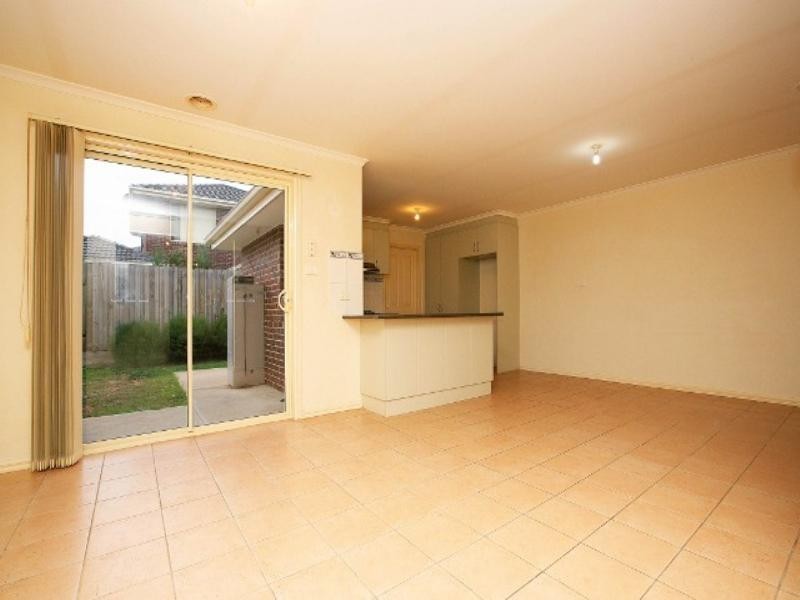 6/107 Pecks Road, Sydenham VIC 3037