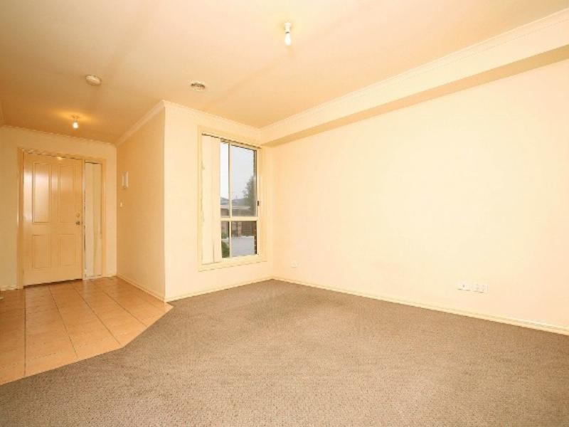 6/107 Pecks Road, Sydenham VIC 3037