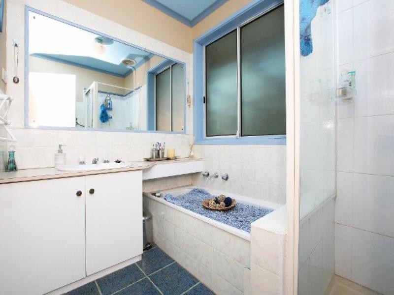 6 Narong Place, Keilor Downs VIC 3038