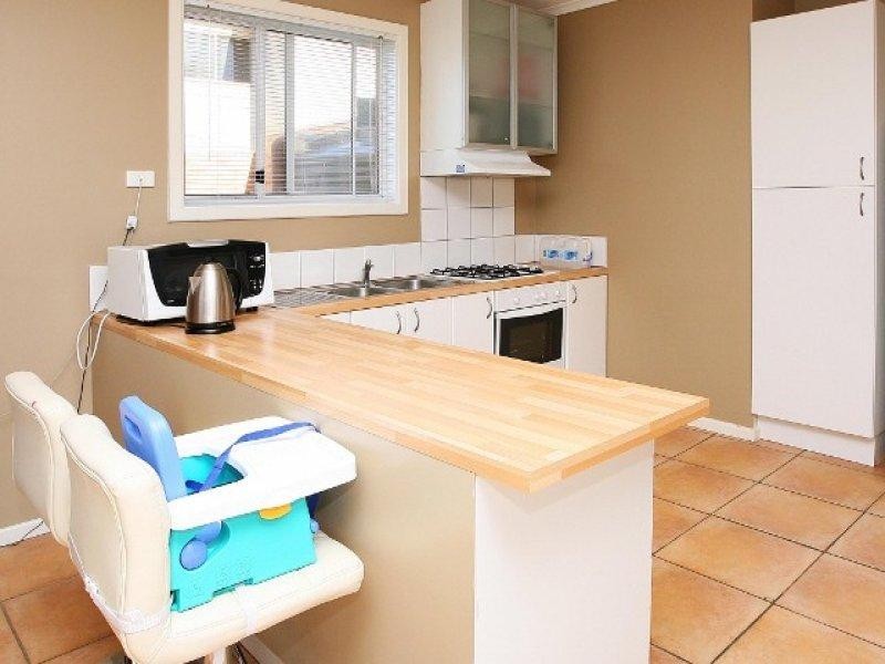 33 Pro Hart Way, Caroline Springs VIC 3023