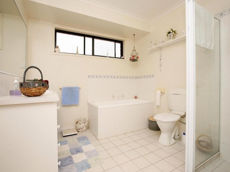 14 Avenham Court, Hillside VIC 3037