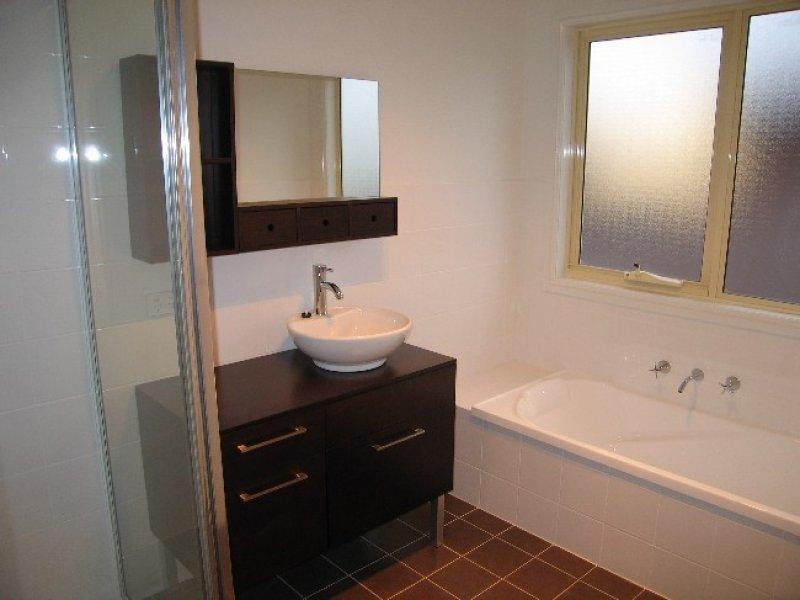 27B Walter Street, St Albans VIC 3021