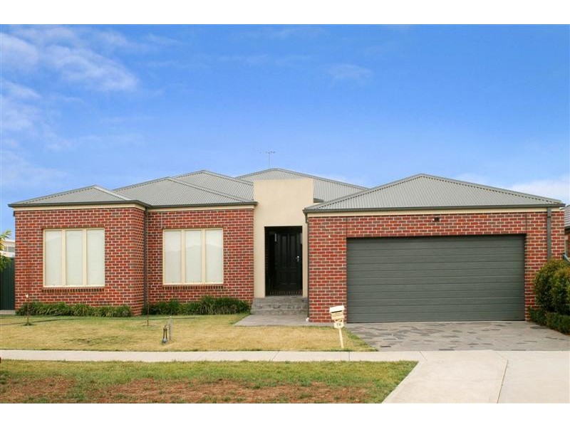 76 Jindabyne Avenue, Taylors Hill VIC 3037