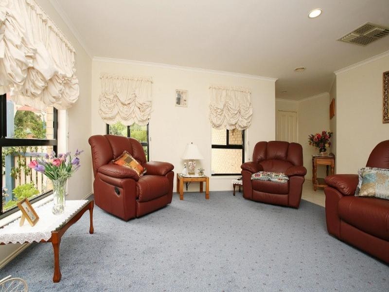 14 Avenham Court, Hillside VIC 3037