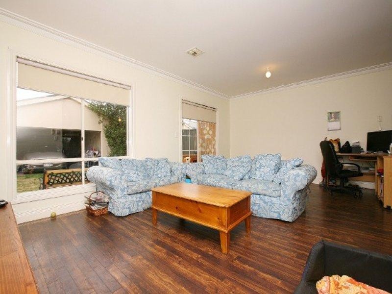 30 Parkview Terrace, Sydenham VIC 3037