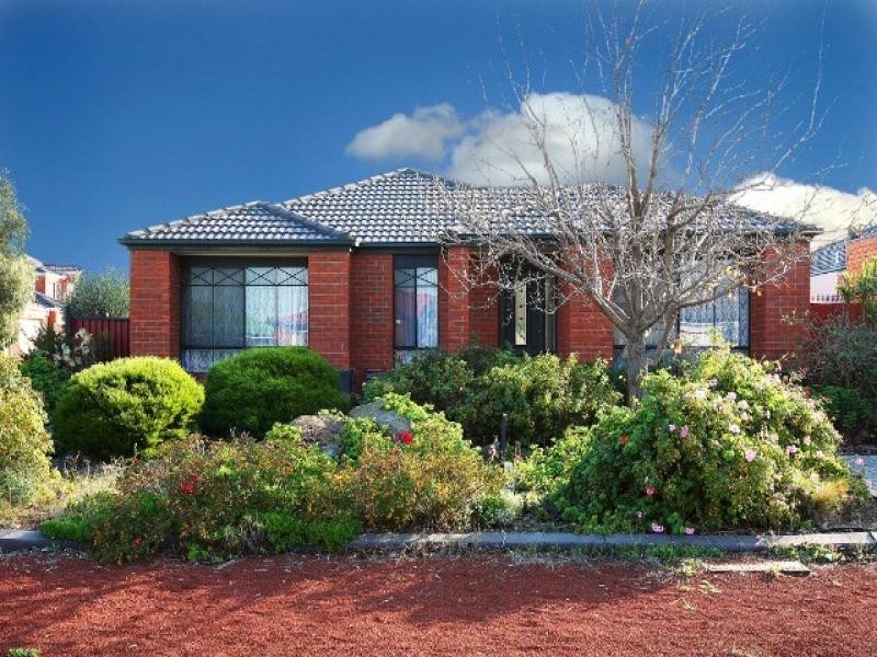 1 Perret Walk, Sydenham VIC 3037