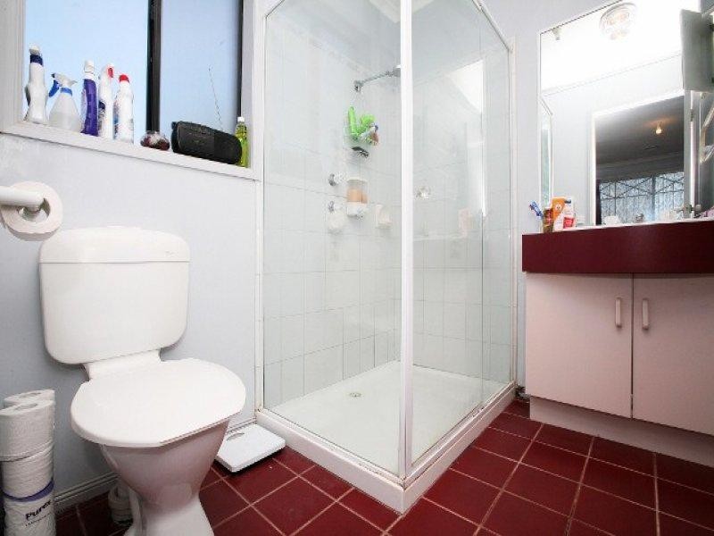 1 Perret Walk, Sydenham VIC 3037