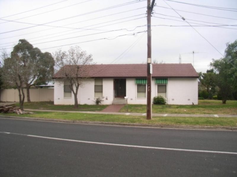 77 Dalton Street, Sunshine West VIC 3020