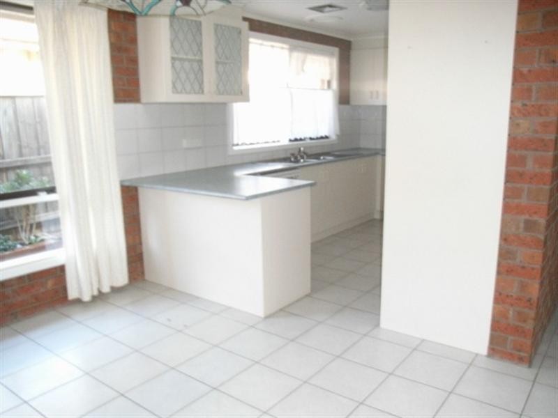 8 Morley Court, Keilor Downs VIC 3038