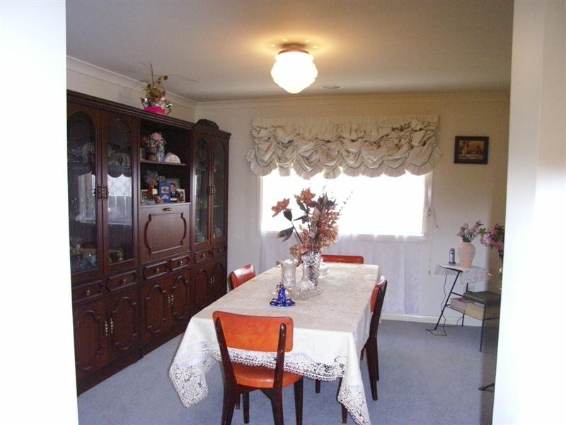 4 Benshaw Court, Hillside VIC 3037