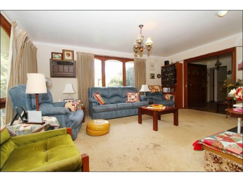 13 Hunter Street, Keilor VIC 3036