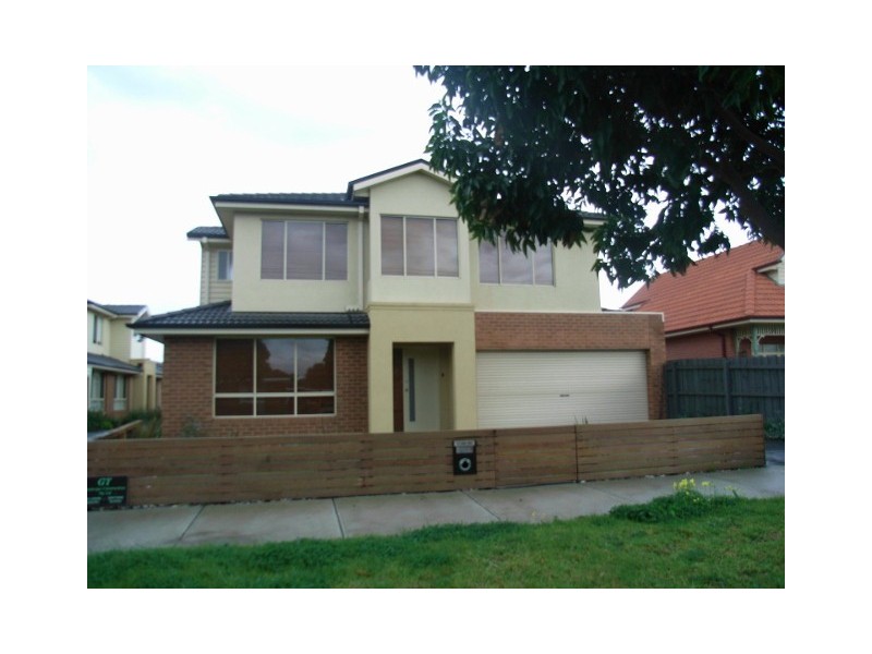 1/149 Roberts Street, Essendon VIC 3040