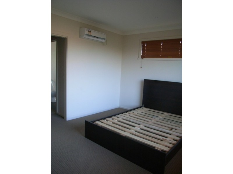 1/149 Roberts Street, Essendon VIC 3040