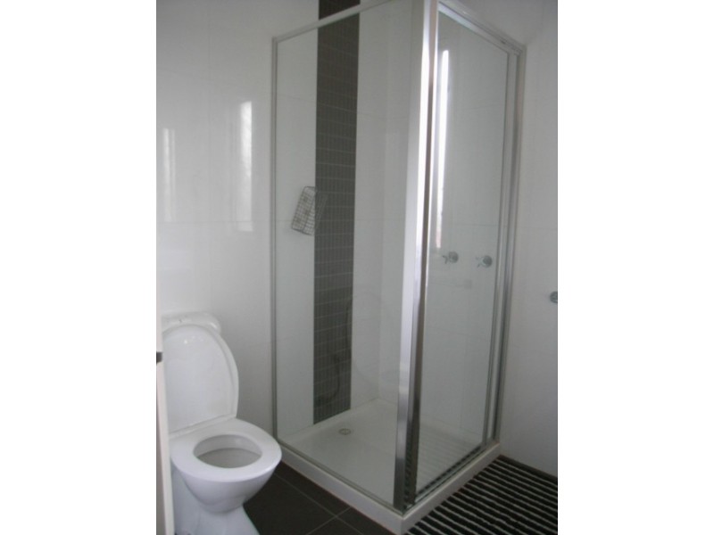 1/149 Roberts Street, Essendon VIC 3040