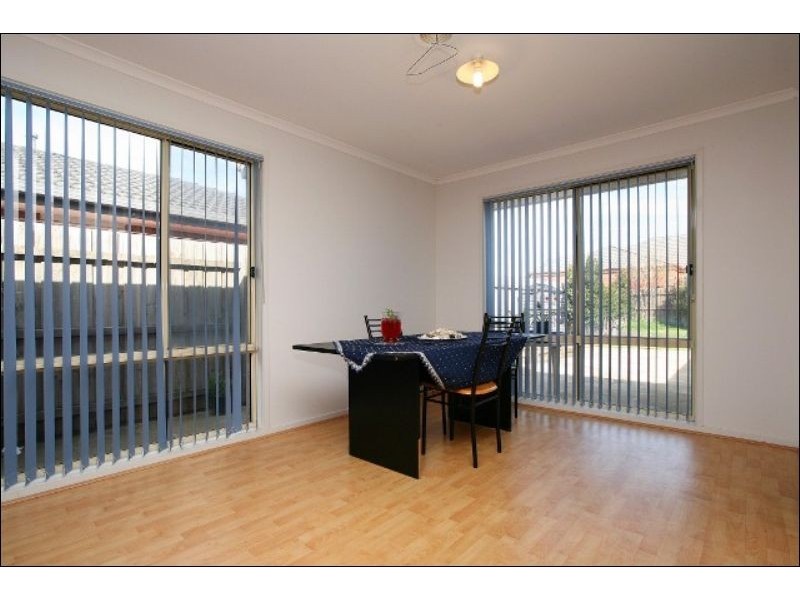 21 Brindalee Way, Hillside VIC 3037