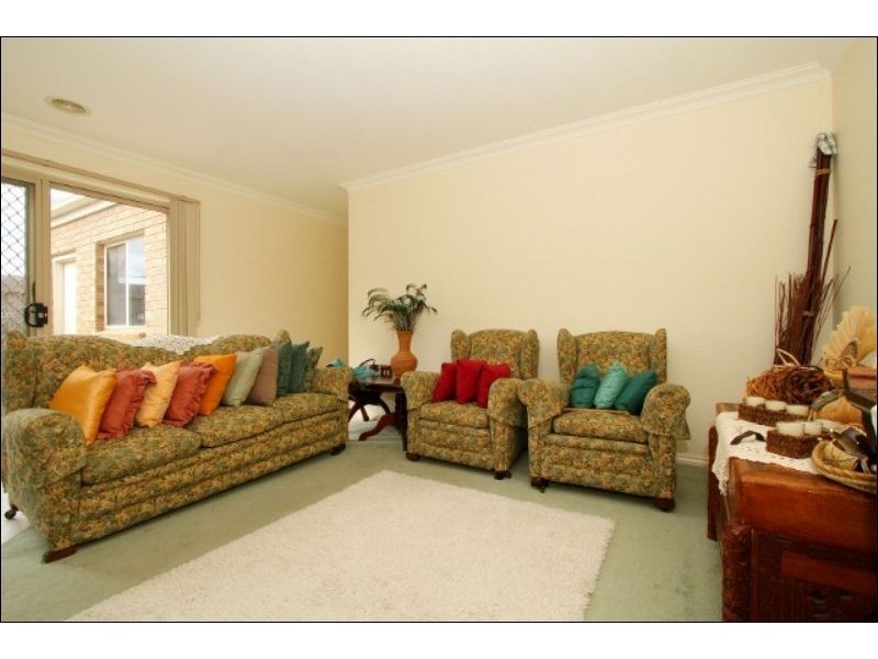 1/18 Westminster Street, Hillside VIC 3037