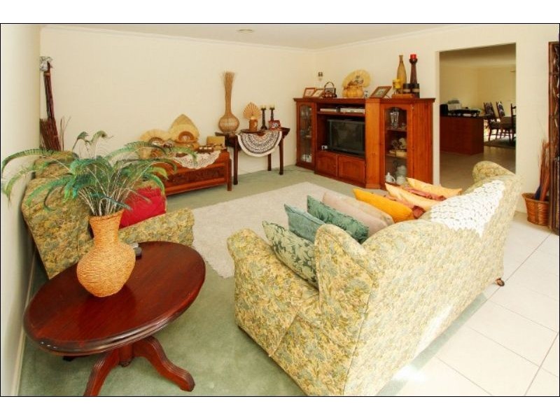 1/18 Westminster Street, Hillside VIC 3037