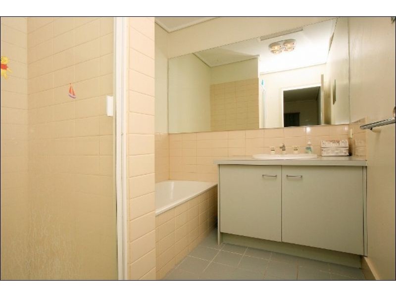 34 Village Avenue, Taylors Lakes VIC 3038