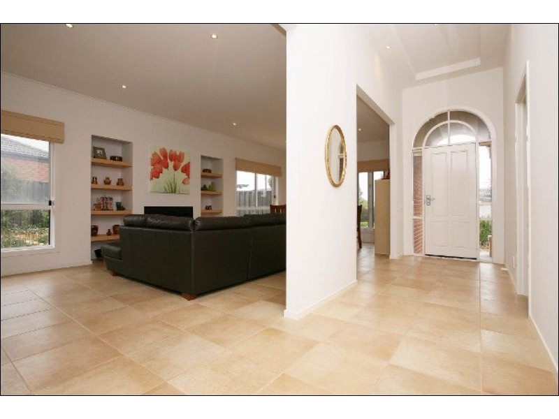 3 Pro Hart Way, Caroline Springs VIC 3023