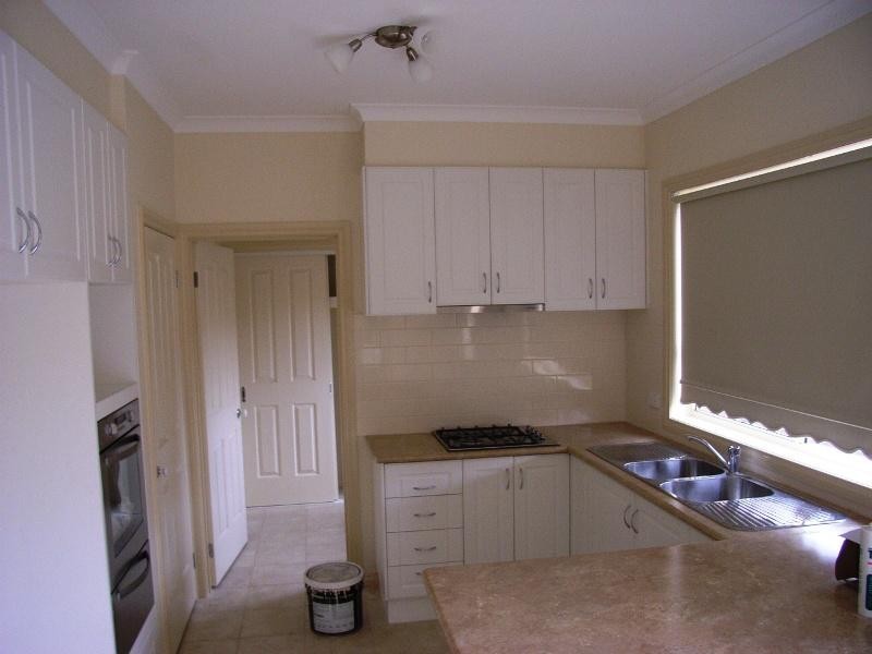 2/4 Hyperno Court, Keilor Downs VIC 3038