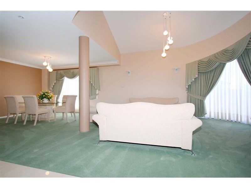 6 Melfin Drive, Hillside VIC 3037