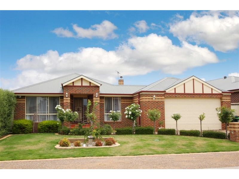 7 Yiota Place, Sydenham VIC 3037