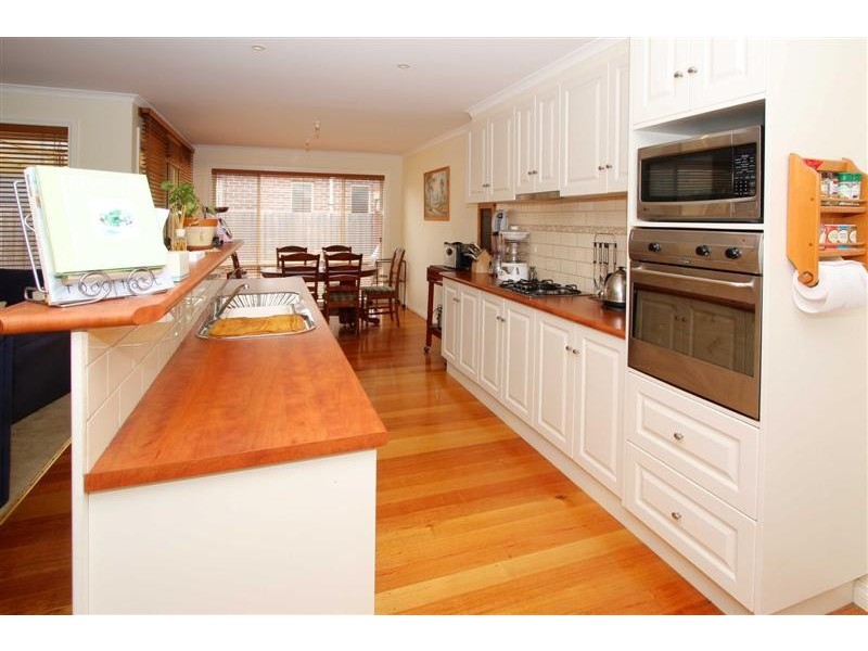 7 Yiota Place, Sydenham VIC 3037