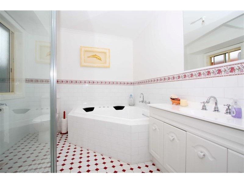 7 Yiota Place, Sydenham VIC 3037