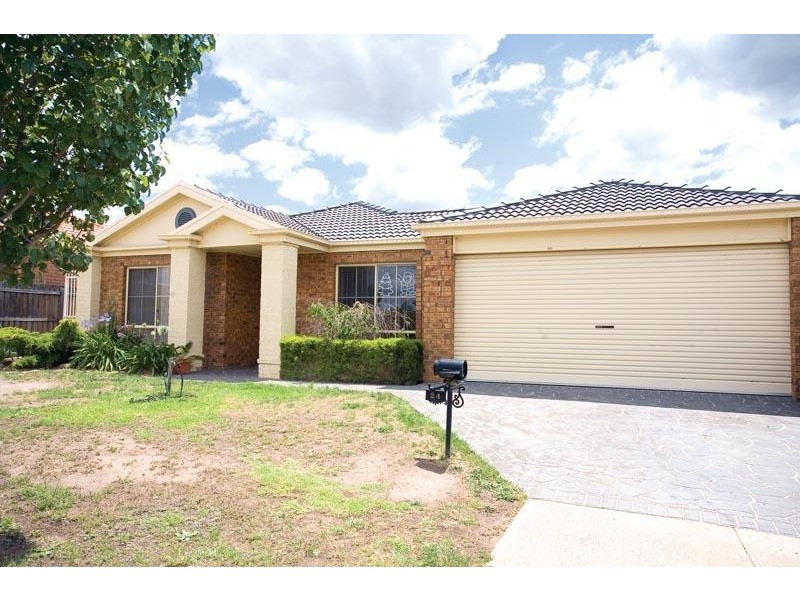 24 Graman Way, Taylors Hill VIC 3037