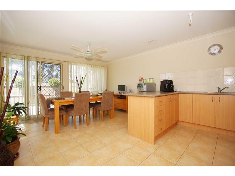 28-38 Ozzimo Drive, Hillside VIC 3037