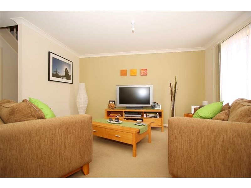28-38 Ozzimo Drive, Hillside VIC 3037