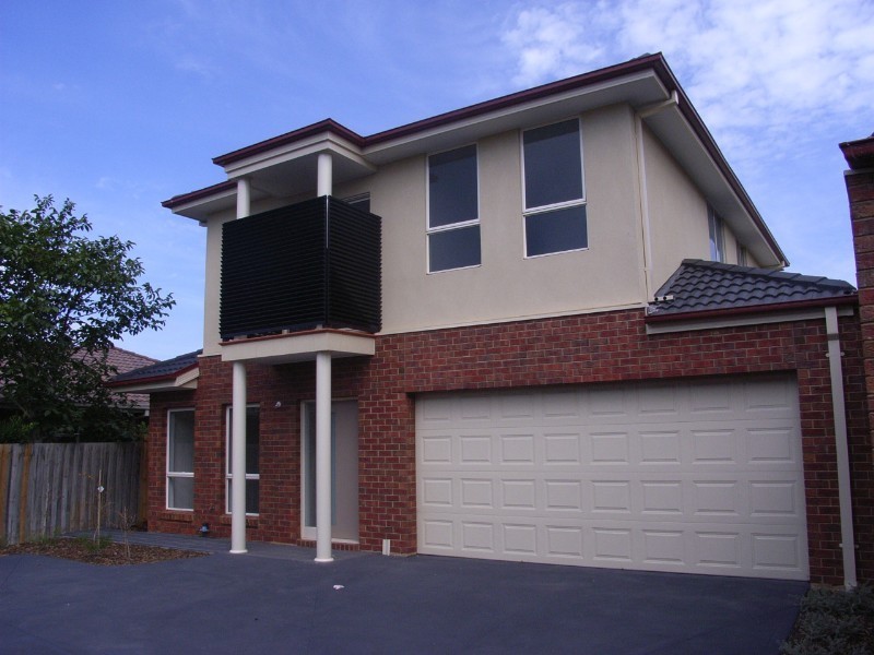 4/1a Thorogood Court, Taylors Lakes VIC 3038