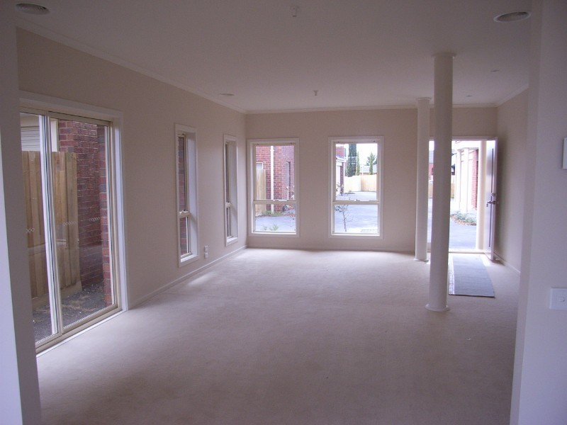 4/1a Thorogood Court, Taylors Lakes VIC 3038