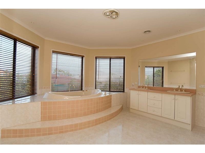 12 Australia Drive, Taylors Lakes VIC 3038