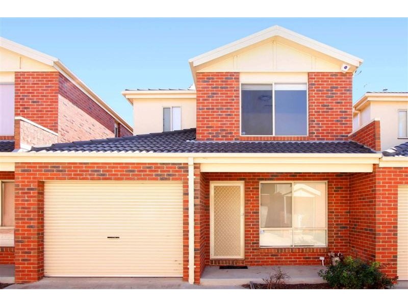 46 Village Avenue, Taylors Lakes VIC 3038