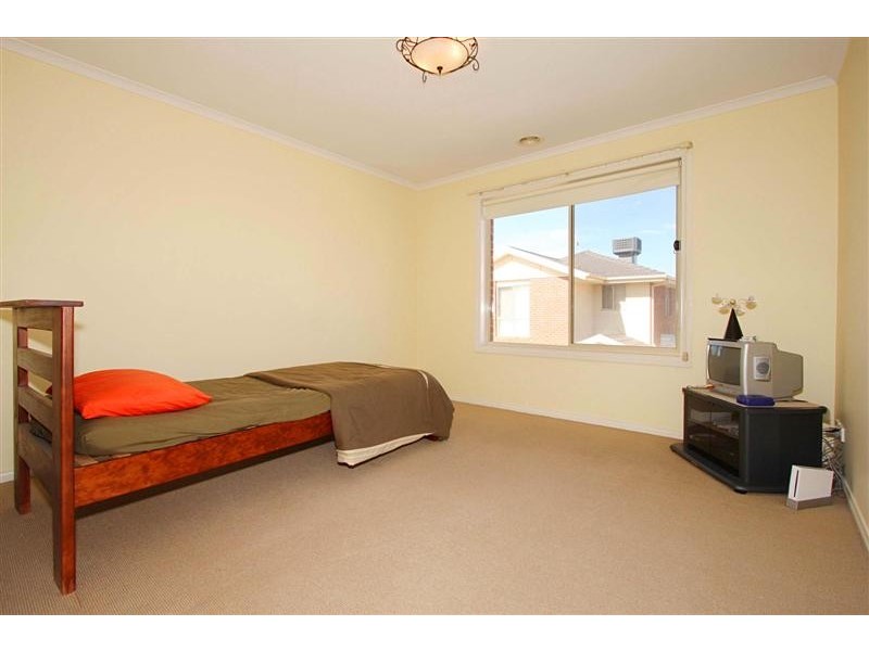 46 Village Avenue, Taylors Lakes VIC 3038