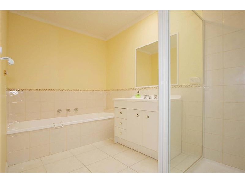 46 Village Avenue, Taylors Lakes VIC 3038