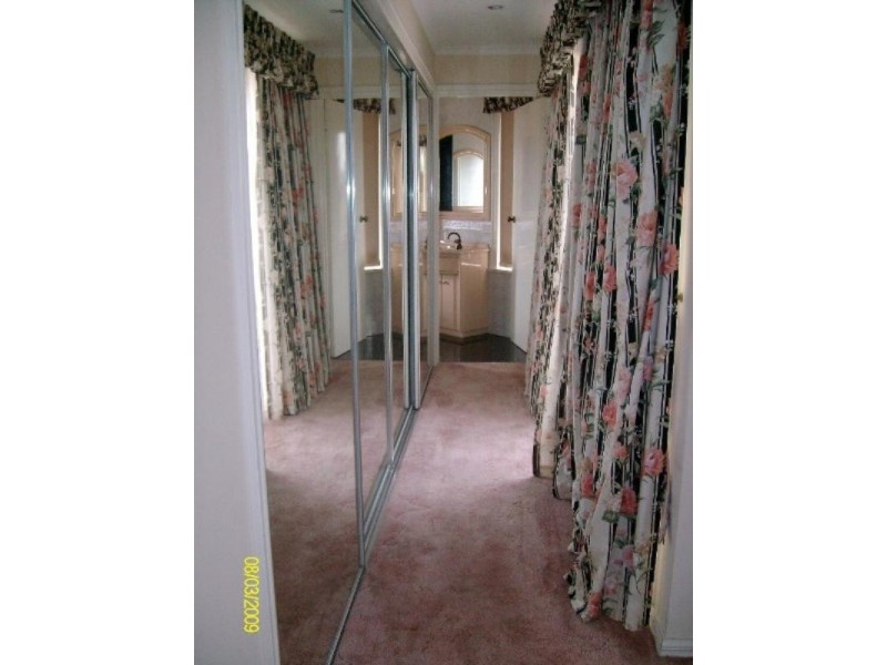 154 Lady Nelson Way, Taylors Lakes VIC 3038