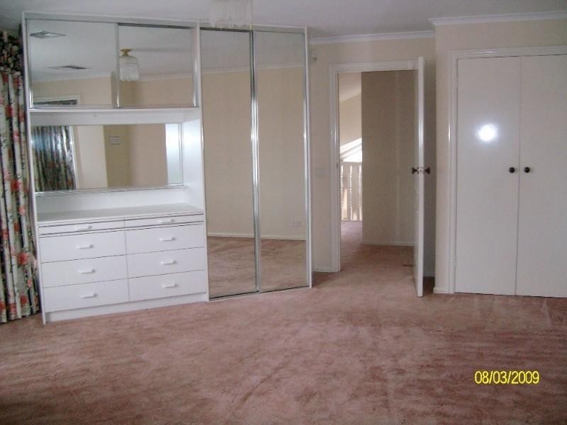 154 Lady Nelson Way, Taylors Lakes VIC 3038