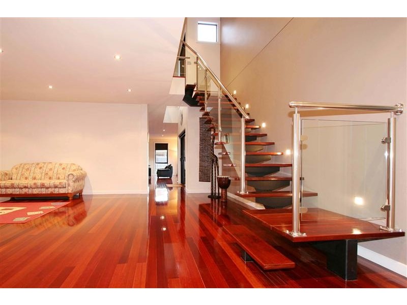 77 Mc Cubbin Drive, Taylors Lakes VIC 3038